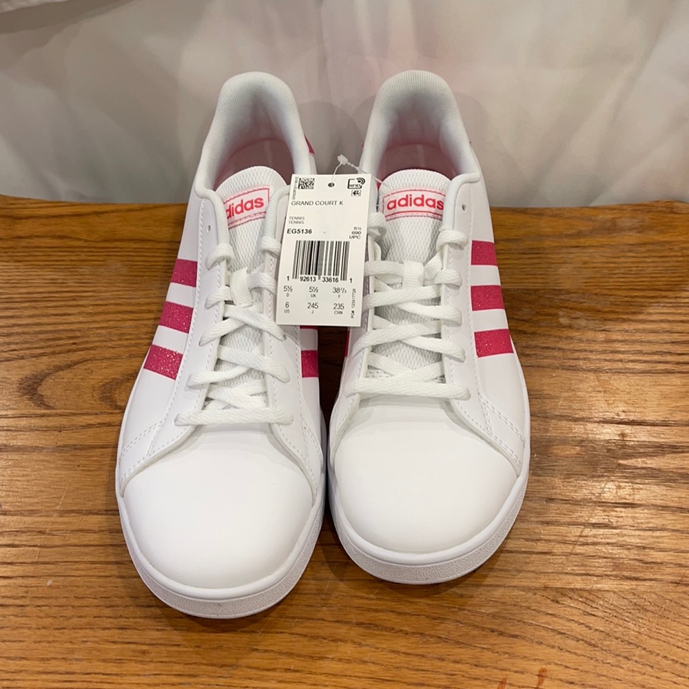 ADIDAS Grand Court Tennis Shoes Sz 6 (Big Girl)